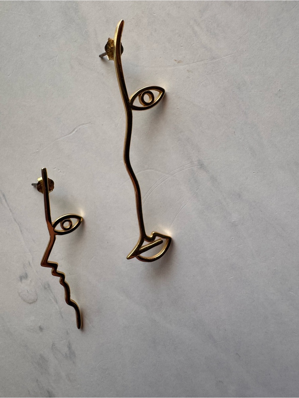 Gold Tone Abstract Face Outline Stud Earrings Metal Butterfly Back No Stone
